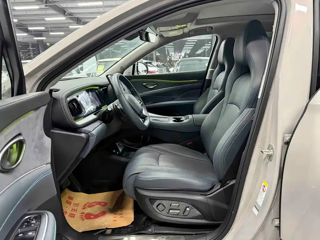 BYD Hiace 07 DM-i — фото 8