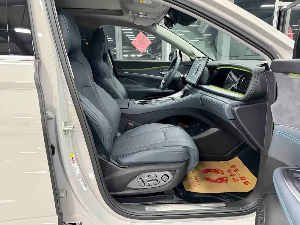 BYD Hiace 07 DM-i — фото 10