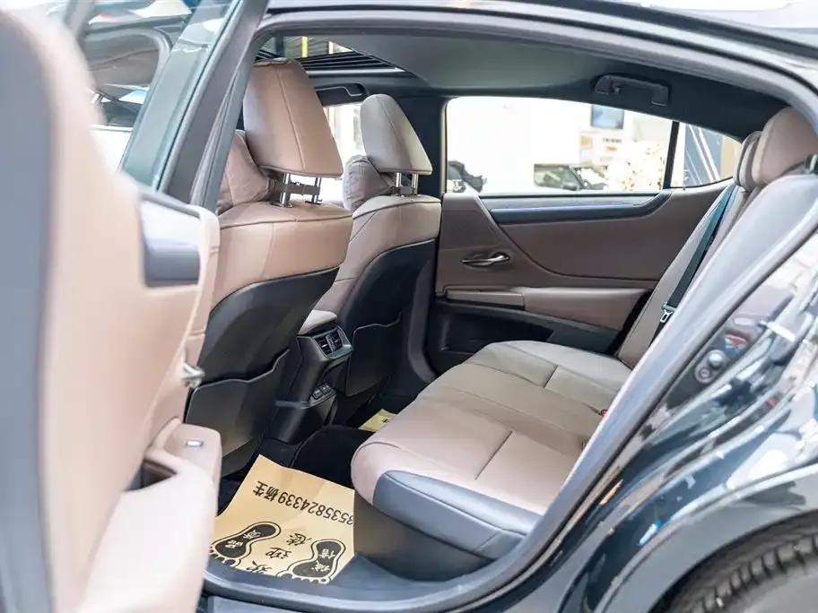 Lexus ES 2026 из CN, фото 9