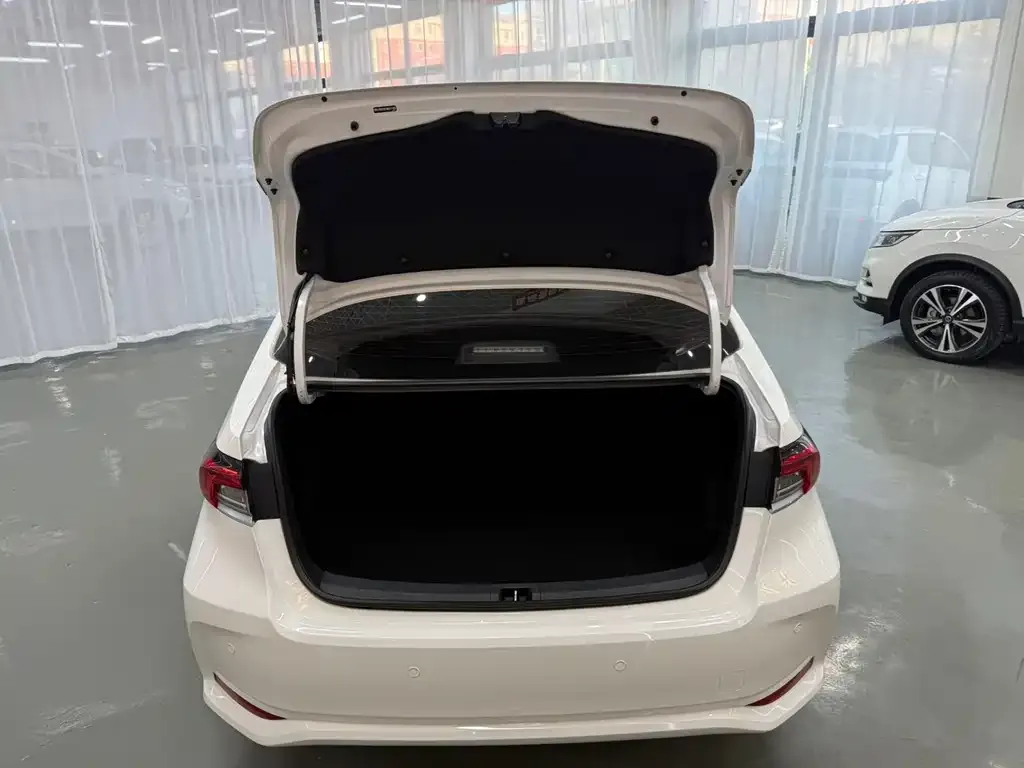 Toyota Corolla 2022 из CN, фото 2