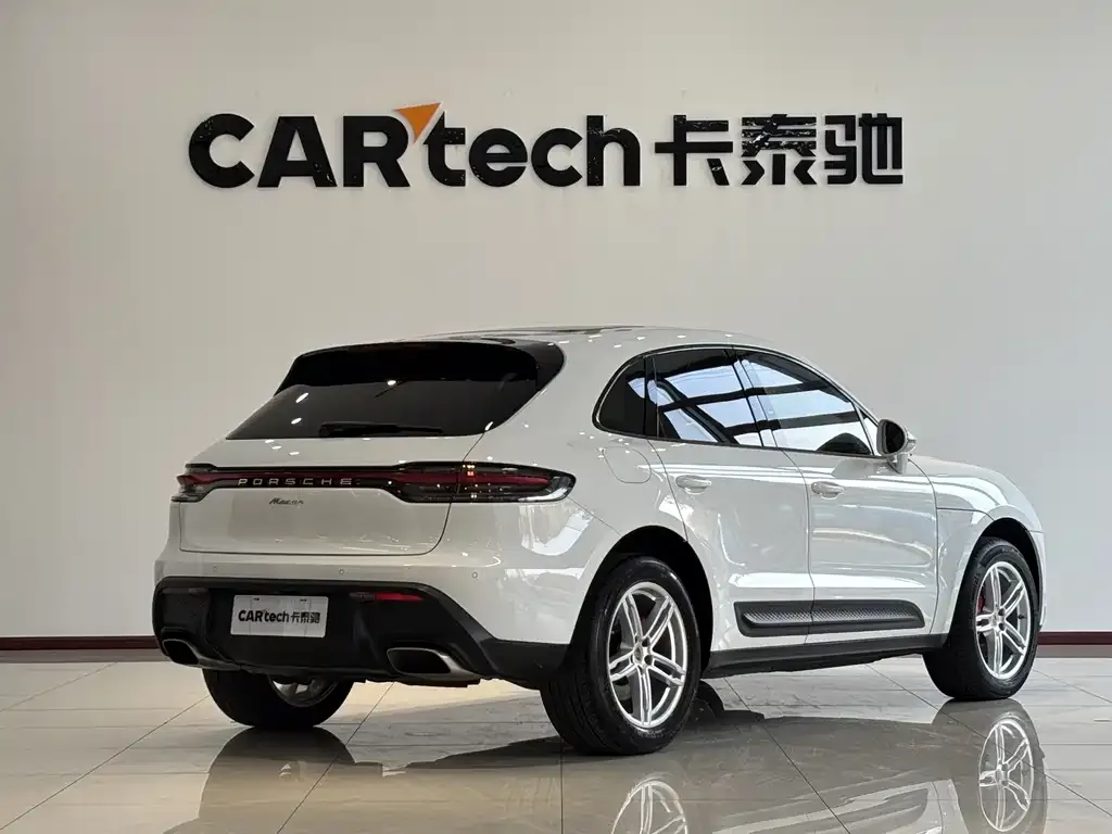 Porsche Macan — фото 9