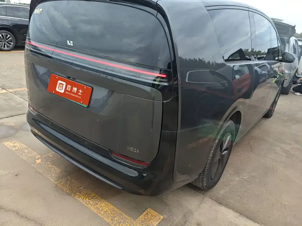 Li Auto MEGA — фото 2
