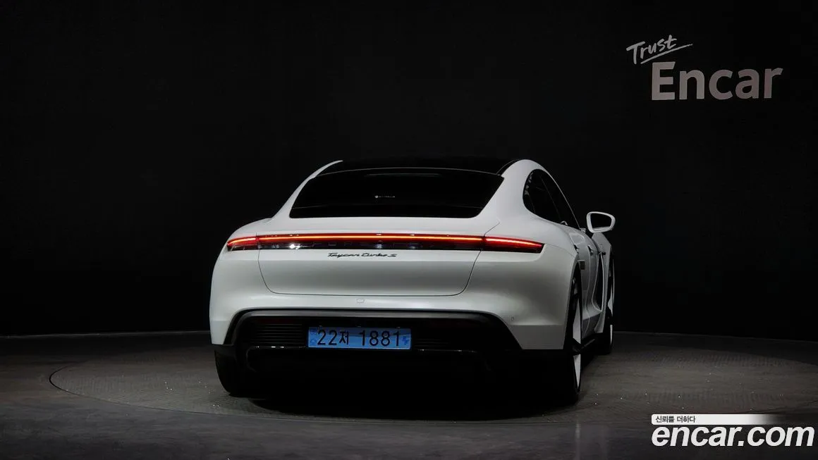 Porsche Taycan 2021 из KR, фото 5
