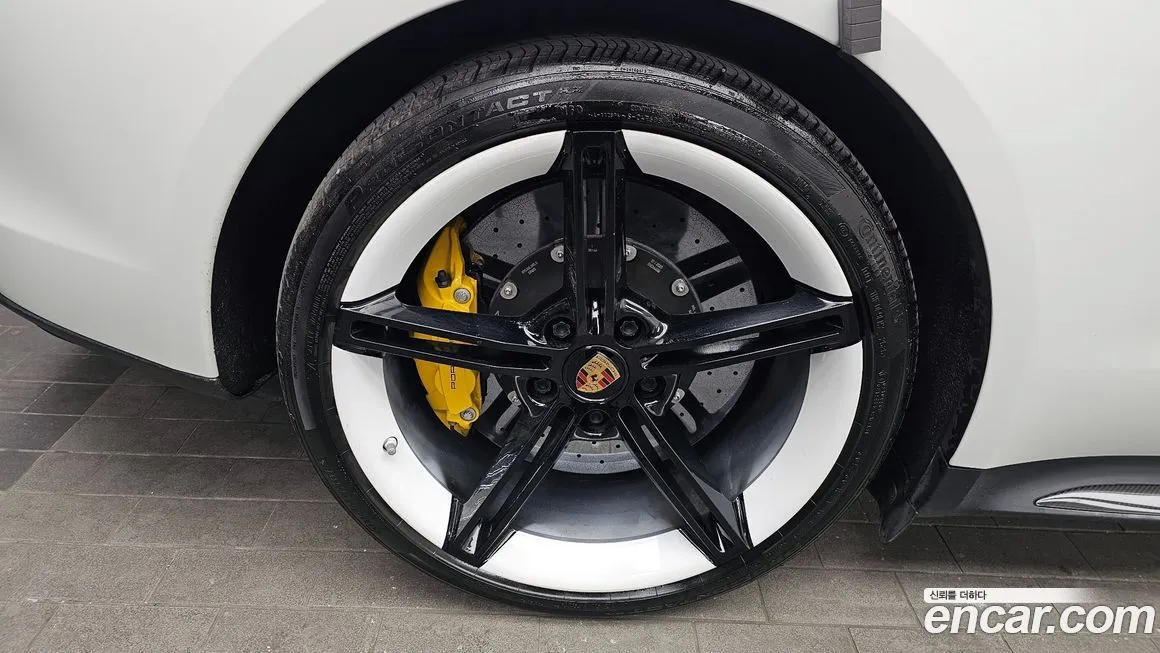 Porsche Taycan 2021 из KR, фото 8