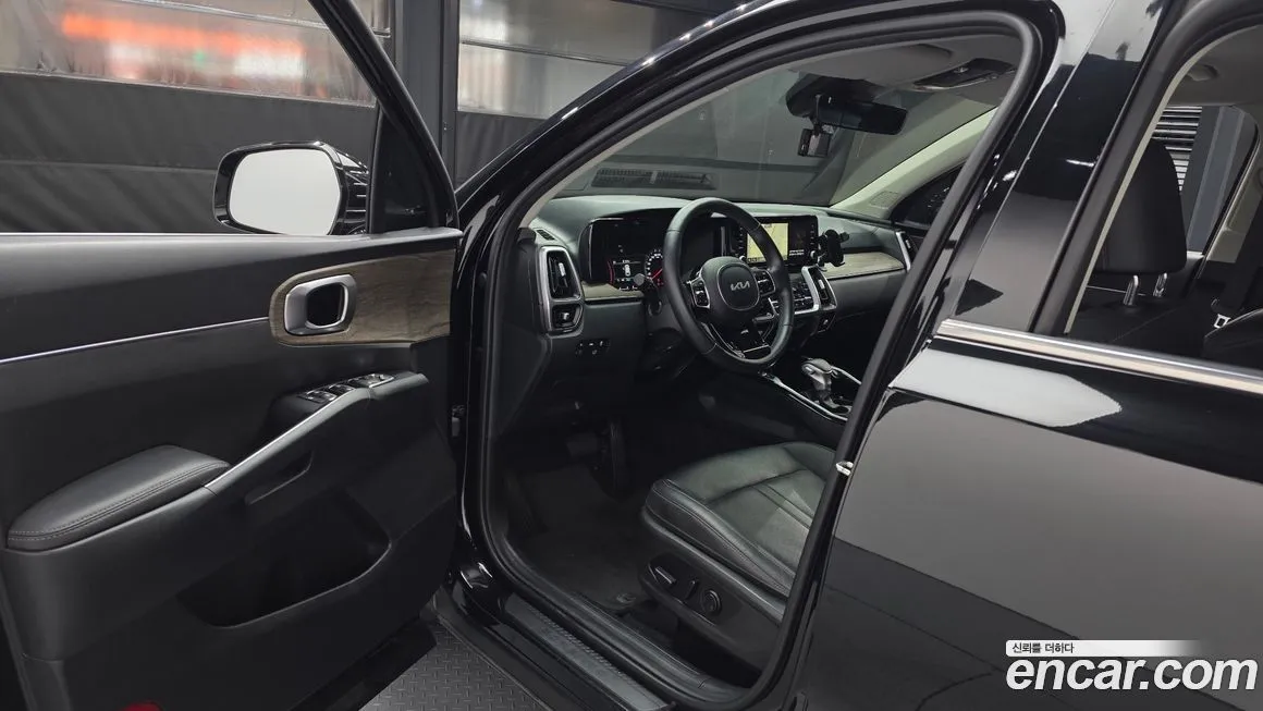Kia Sorento — фото 7