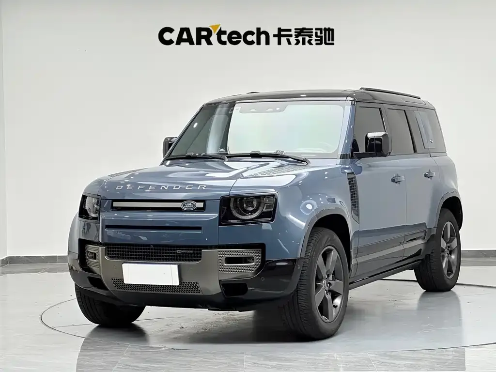 Land Rover Defender — фото 1