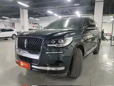 Lincoln Navigator — фото 1