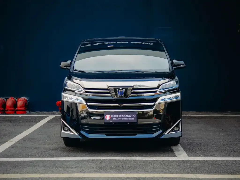 Toyota Vellfire — фото 5
