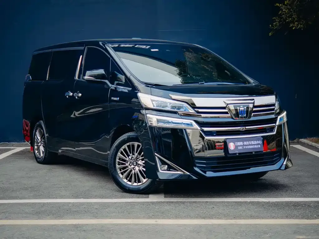Toyota Vellfire — фото 2