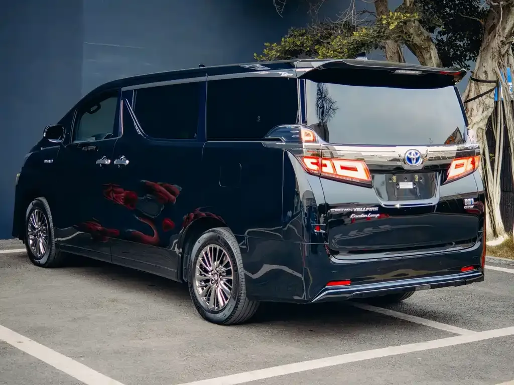 Toyota Vellfire — фото 7