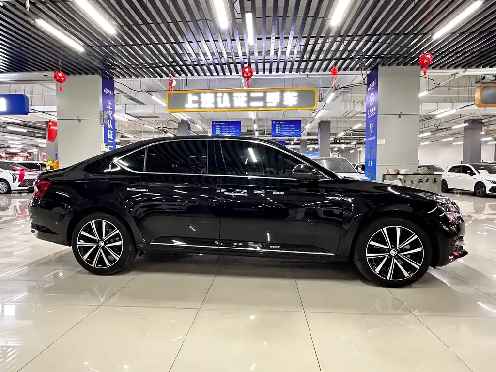 Skoda Superb 2024 из CN, фото 3