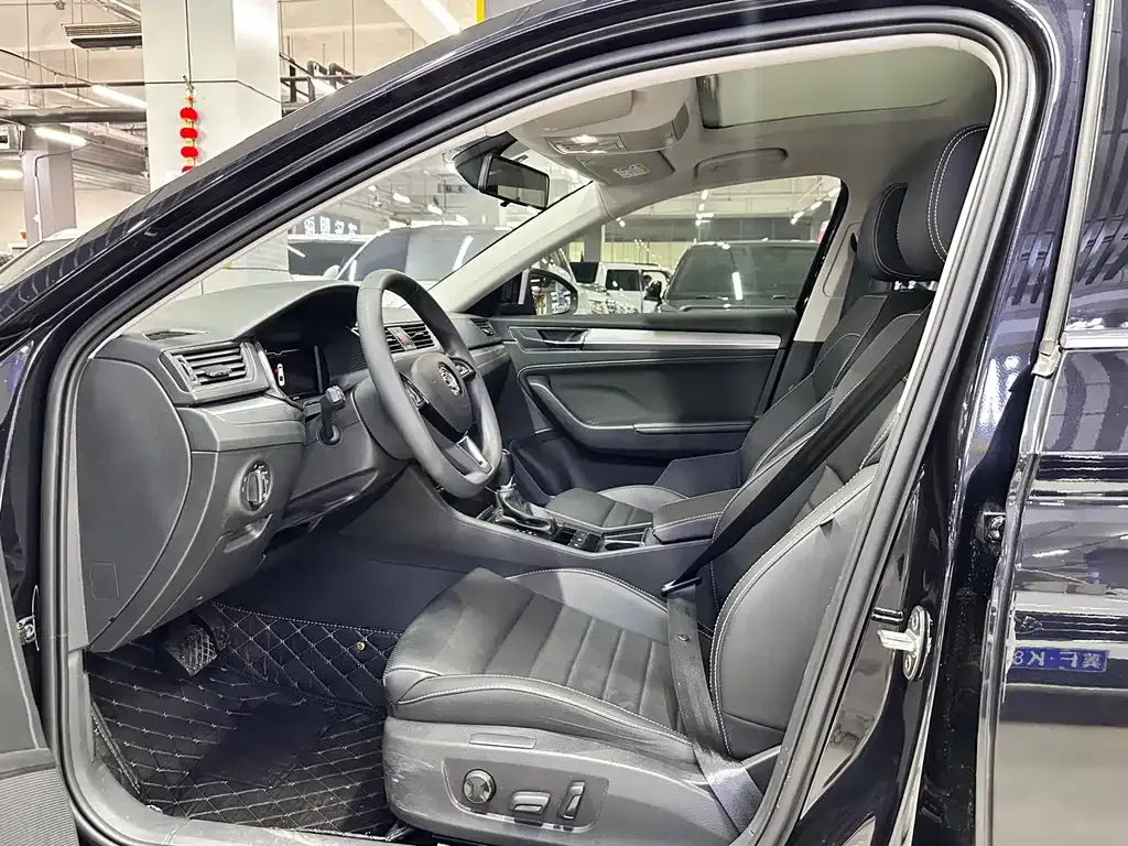Skoda Superb 2024 из CN, фото 2