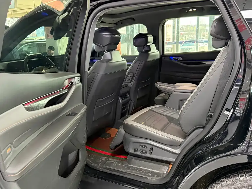 Ford Edge 2024 из CN, фото 2