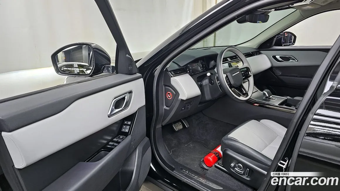 Land Rover Range Rover Velar 2025 из KR, фото 10