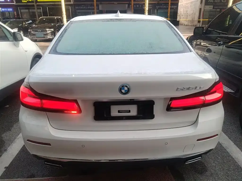 BMW 5 Series New Energy — фото 6