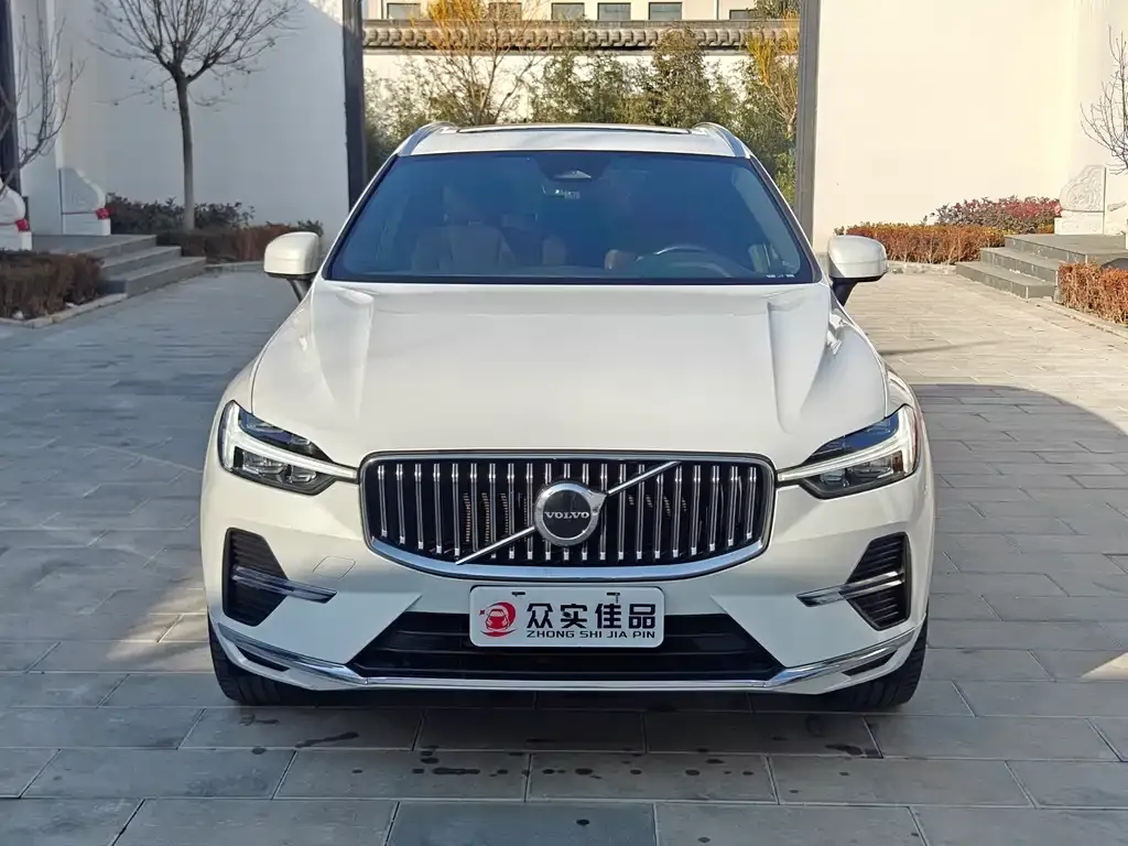 Volvo XC60 2022 из CN, фото 8