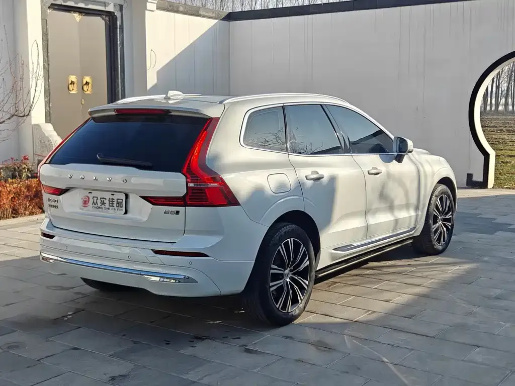 Volvo XC60 2022 из CN, фото 7