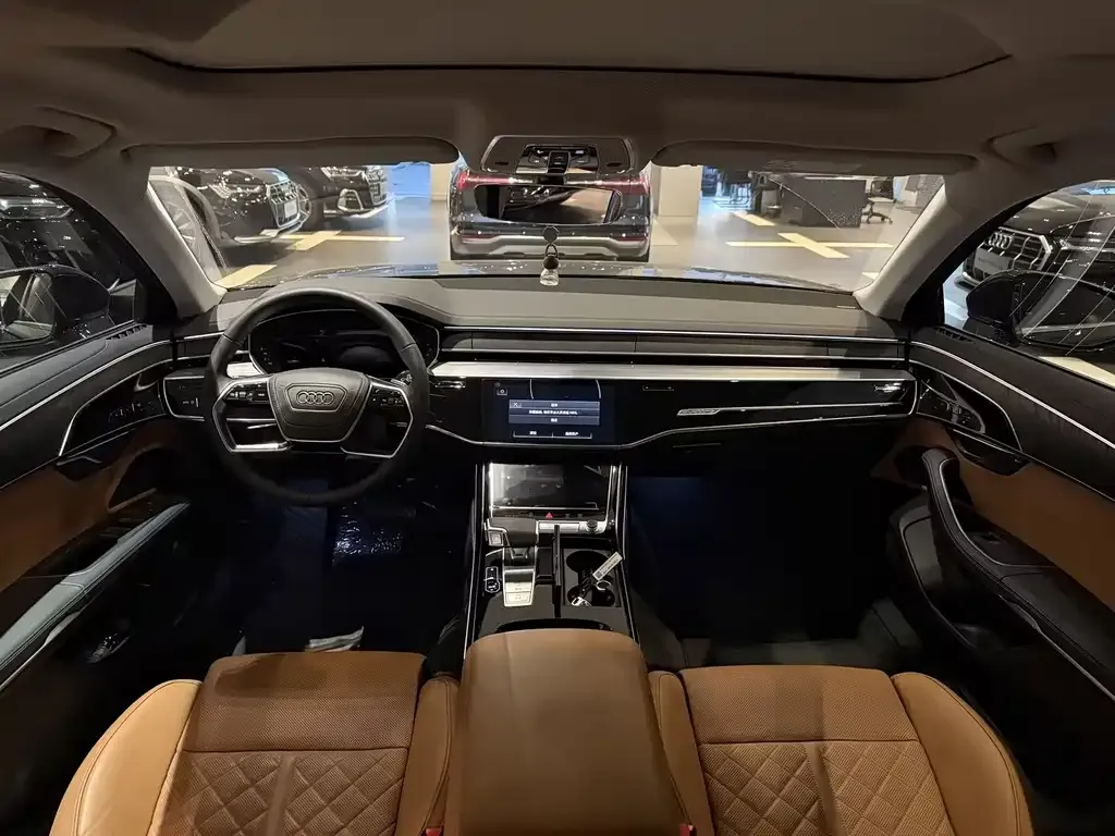 Audi A8 2026 из CN, фото 2