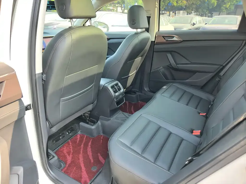 Volkswagen Tharu 2022 из CN, фото 2