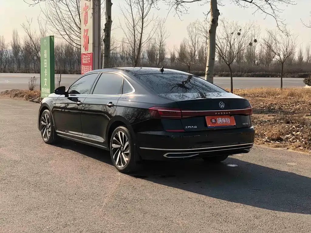 Volkswagen Passat — фото 9