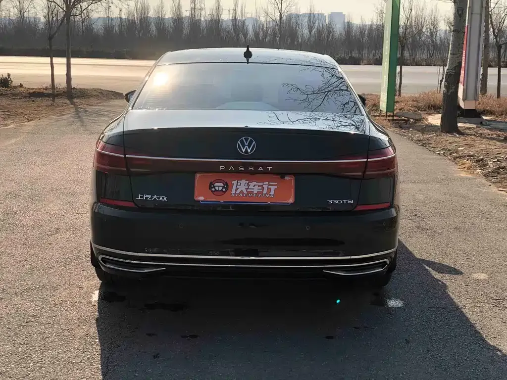 Volkswagen Passat — фото 10
