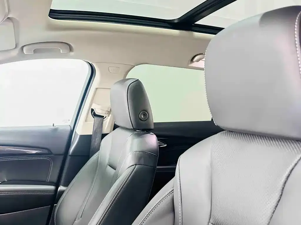 Buick Envision Plus — фото 2