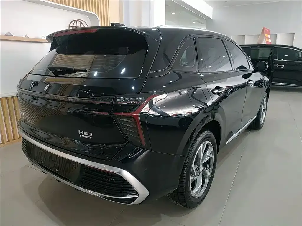 Hongqi HS3 PHEV — фото 2