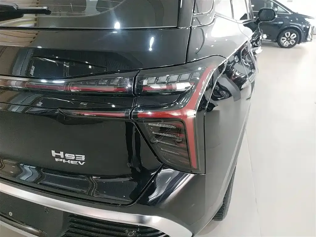 Hongqi HS3 PHEV — фото 9