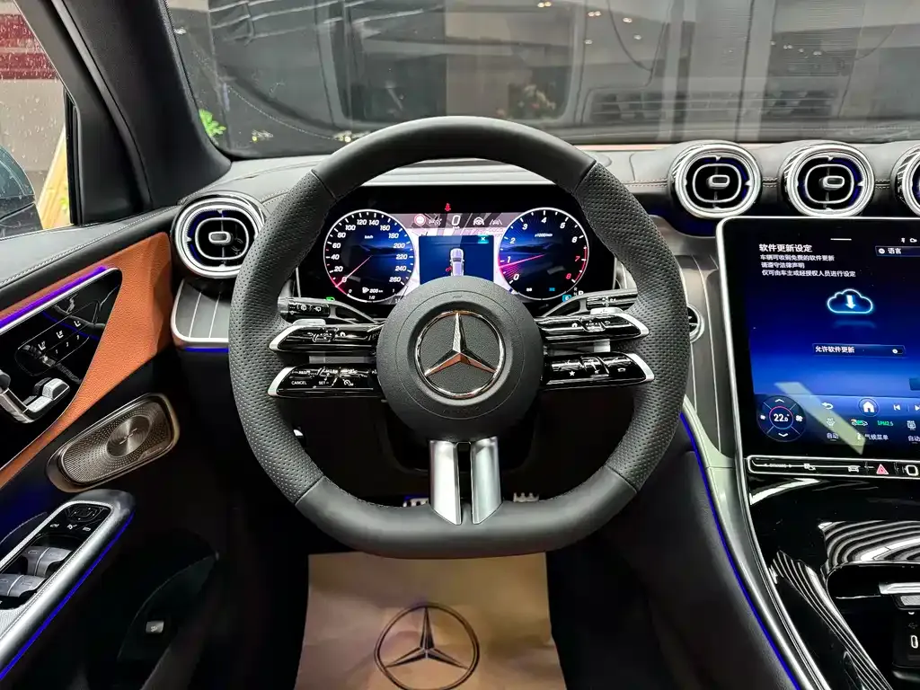 Mercedes-Benz GLC 2024 из CN, фото 10