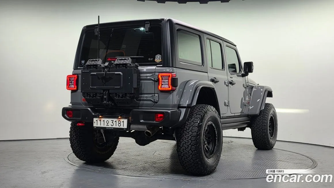Jeep Wrangler — фото 2