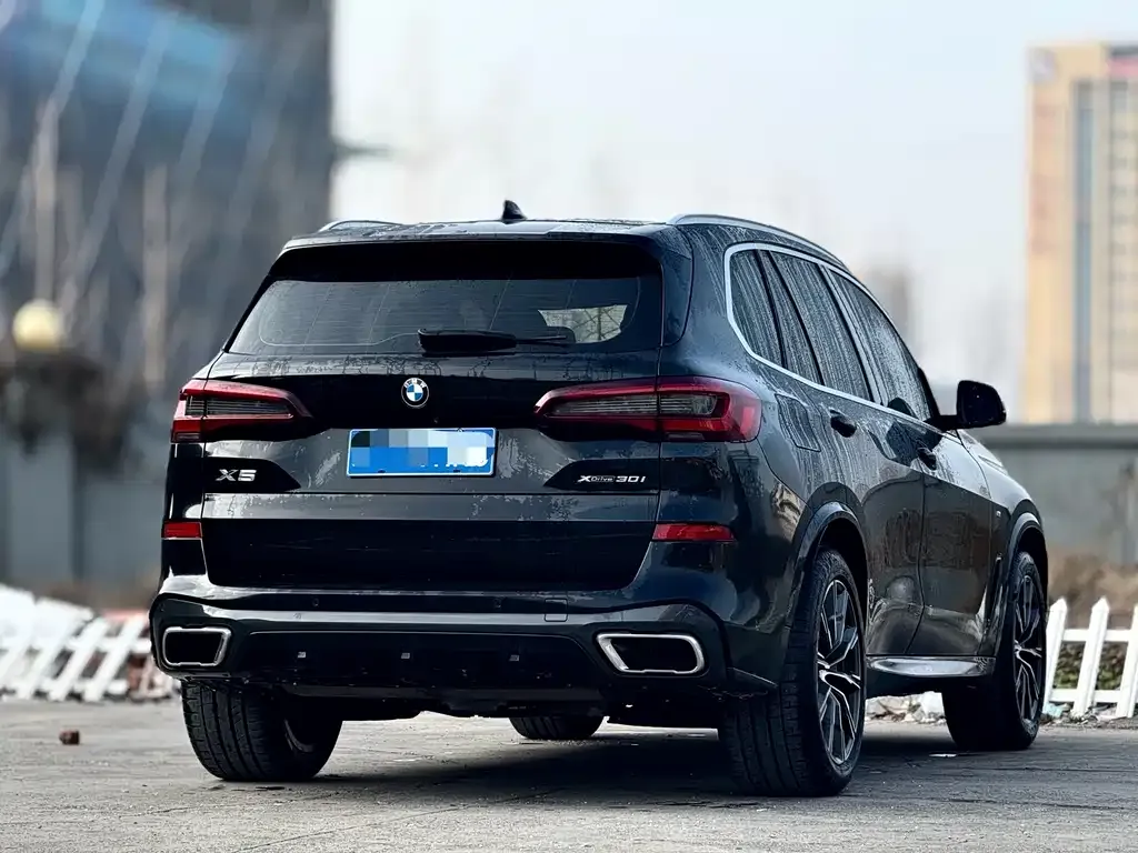 BMW X5 (Import) — фото 7