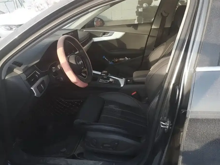 Audi A4L 2024 из CN, фото 2