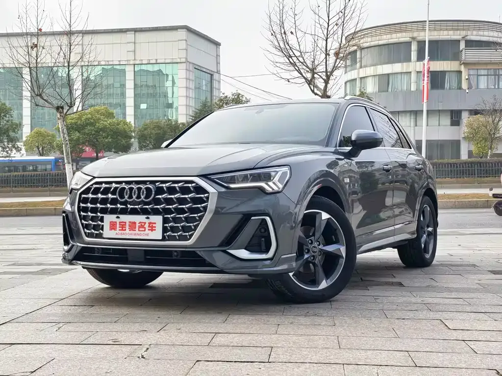 Audi Q3 2024 из CN, фото 1