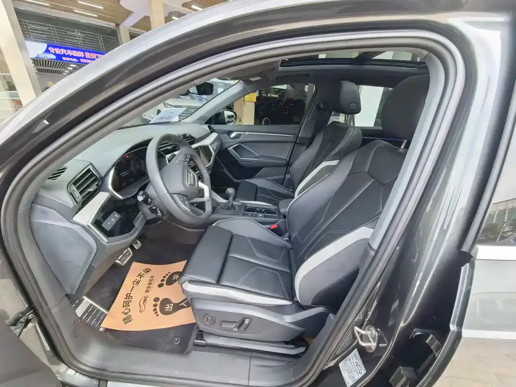 Audi Q3 2024 из CN, фото 10