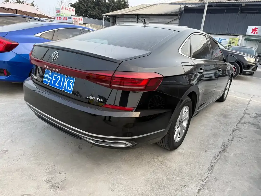 Volkswagen Passat — фото 9