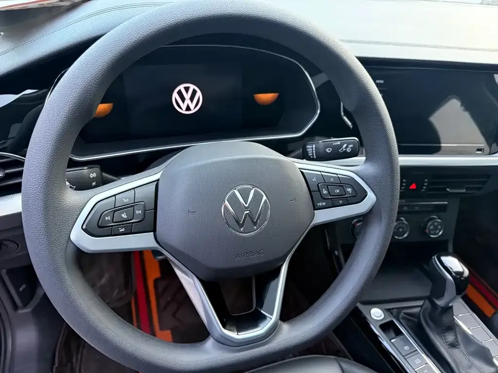 Volkswagen Passat — фото 5