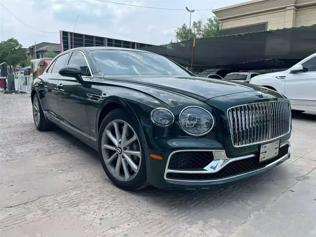 Bentley Flying Spur — фото 2