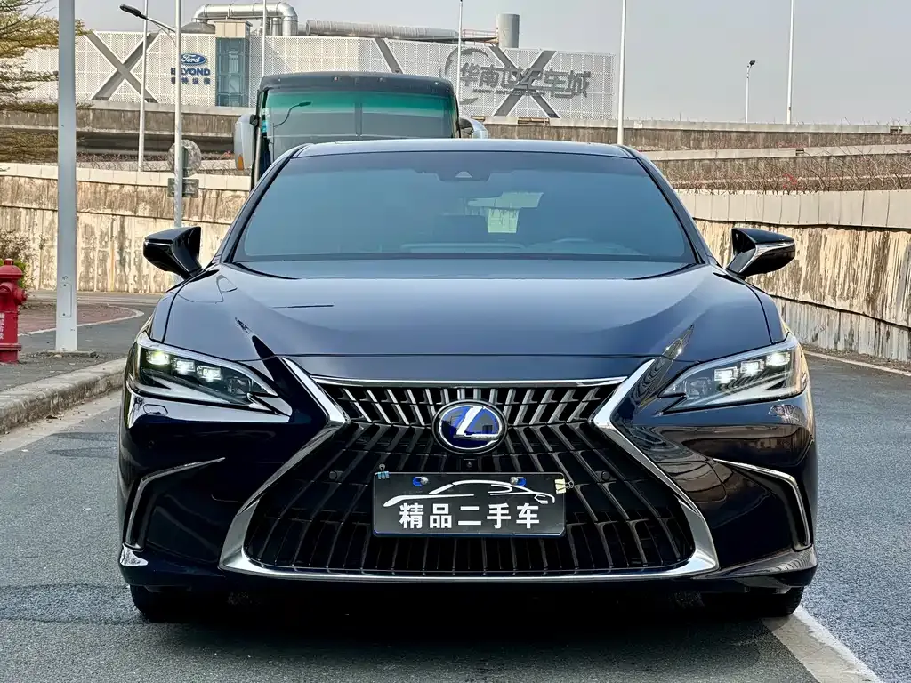 Lexus ES 2022 из CN, фото 8