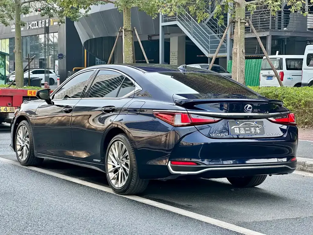 Lexus ES 2022 из CN, фото 9