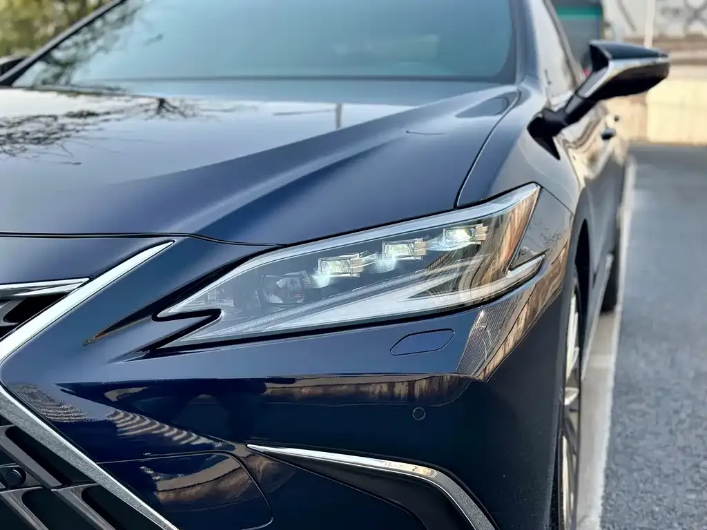 Lexus ES 2022 из CN, фото 7