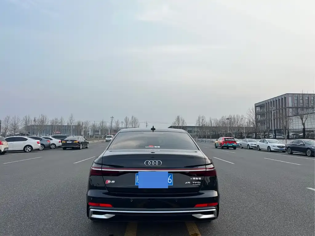 Audi A6L 2023 из CN, фото 3
