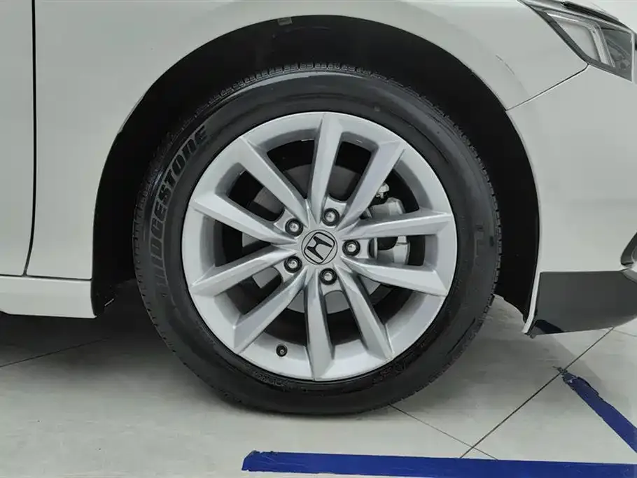 Honda Accord — фото 4