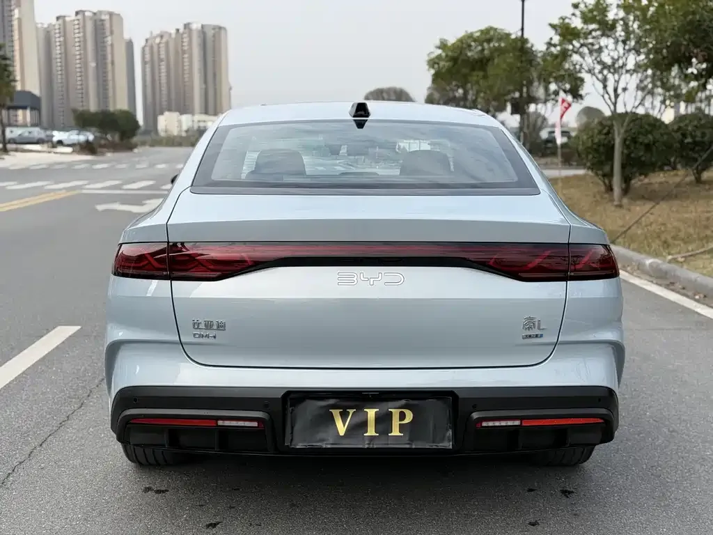 BYD Qin L — фото 10