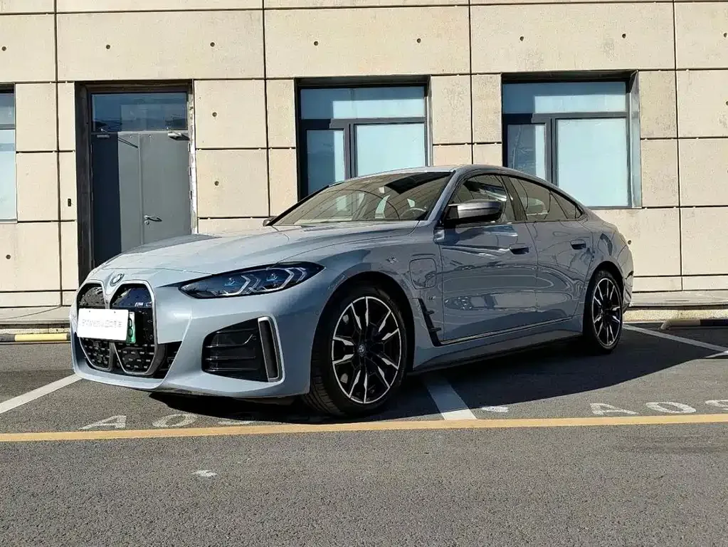 BMW i4 — фото 1
