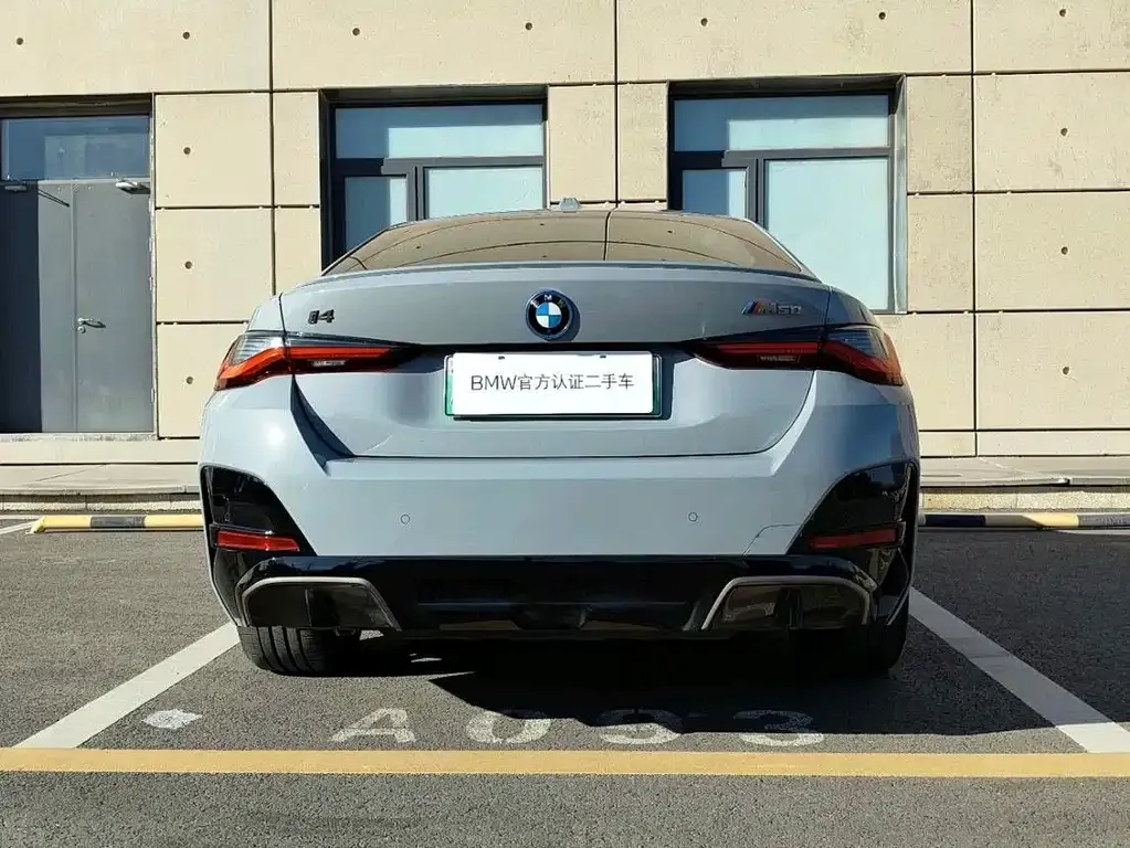 BMW i4 — фото 3