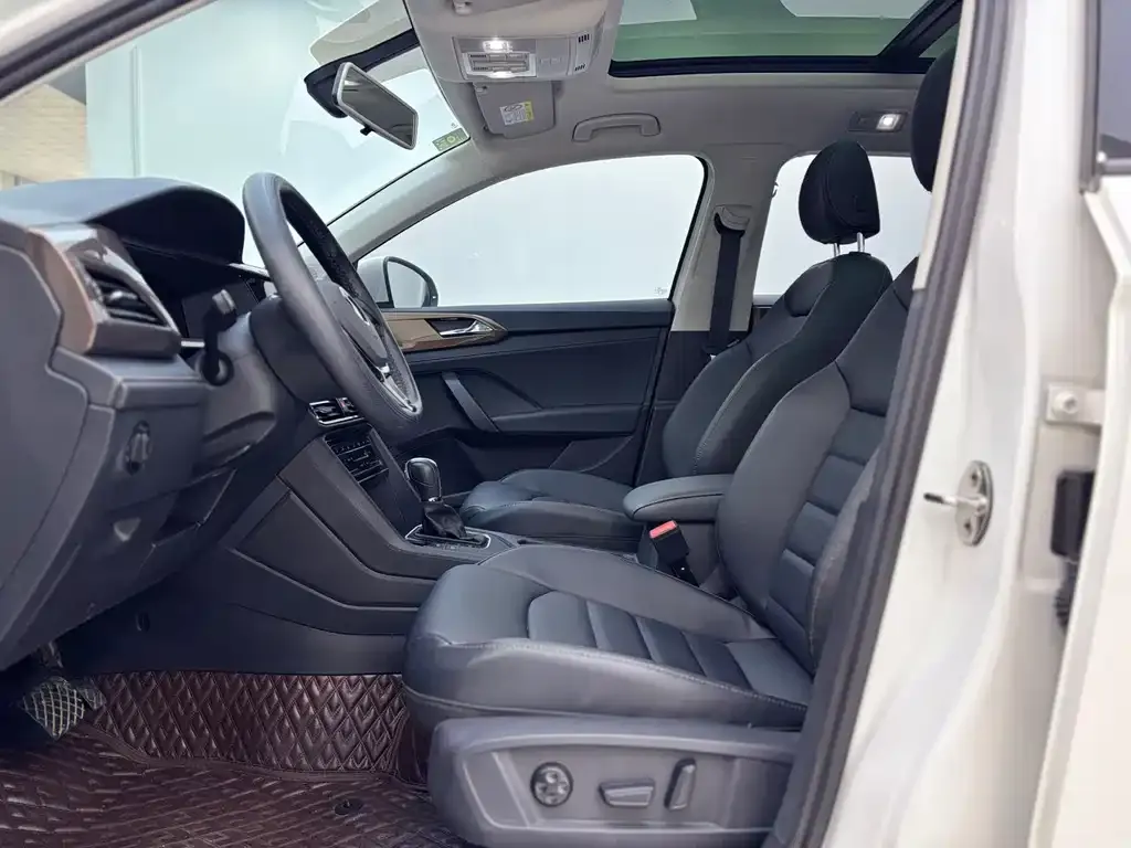 Volkswagen Tharu 2022 из CN, фото 6