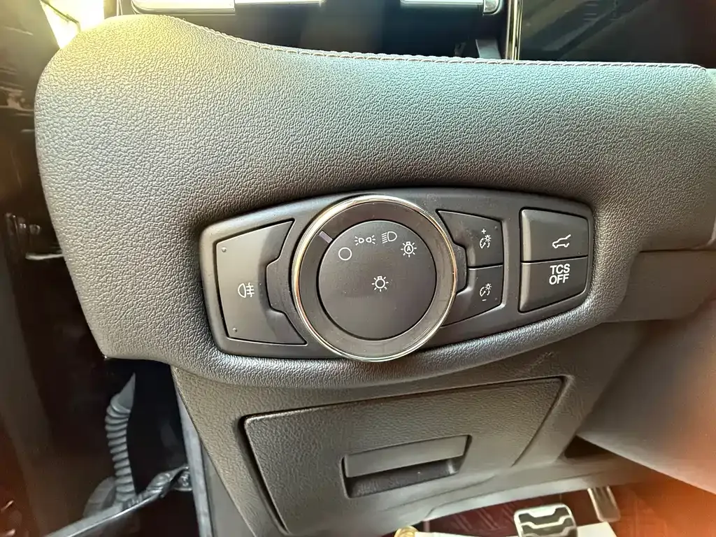 Ford Edge 2022 из CN, фото 9