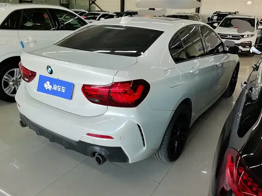 BMW 1 Series 2023 из CN, фото 6