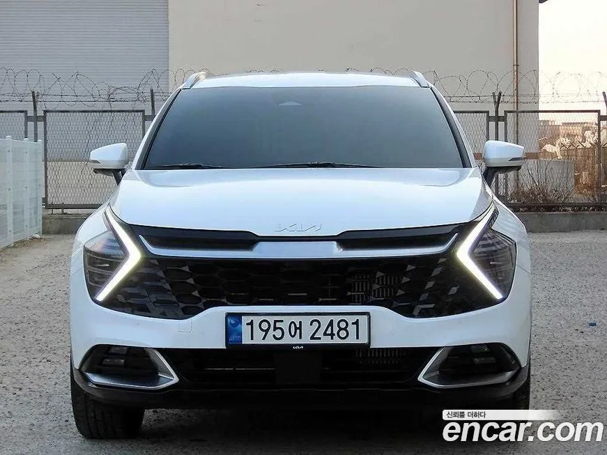 Kia Sportage — фото 1
