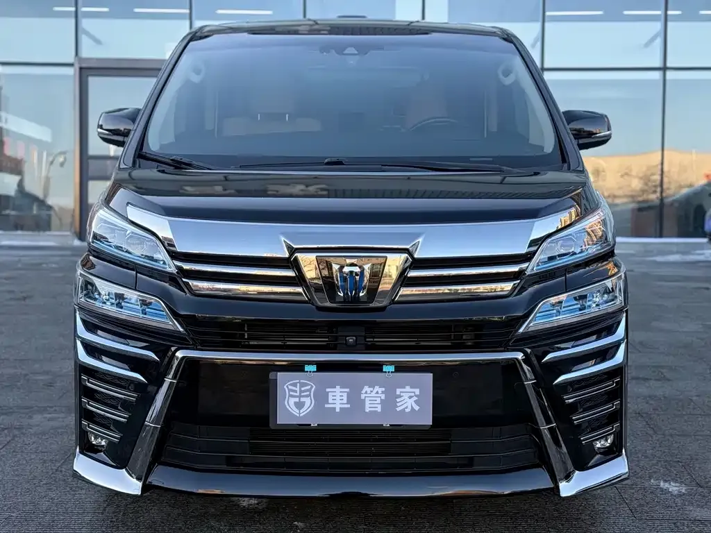 Toyota Vellfire — фото 3